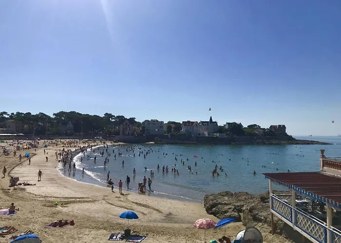 Palais Sur - Maison Recente Confort - Wifi - Au Calme