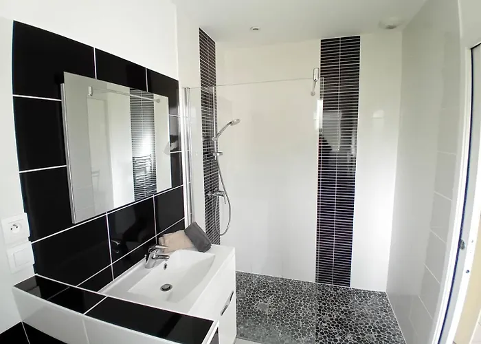 Palais Sur - Maison Recente Confort - Wifi - Au Calme Сен-Пале-сюр-Мер