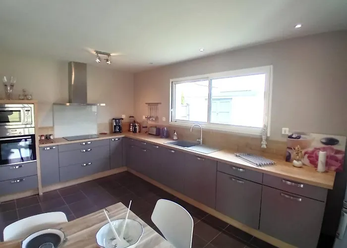 Вилла Palais Sur - Maison Recente Confort - Wifi - Au Calme Сен-Пале-сюр-Мер